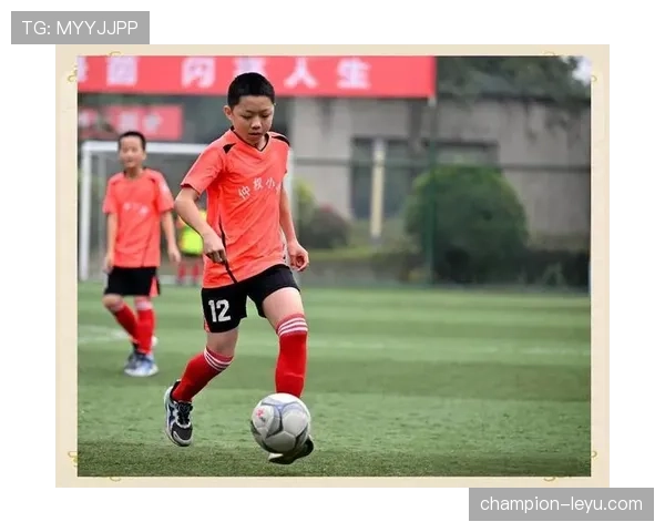 新星闪耀绿茵场:足球天才横空出世,引领未来赛场变革 新星闪耀绿茵场:足球天才横空出世,引领未来赛场变革