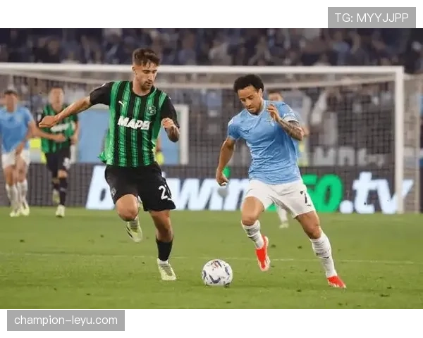 萨索洛新赛季启用高强度逼抢体系,攻防转换提速引期待 萨索洛新赛季启用高强度逼抢体系,攻防转换提速引期待