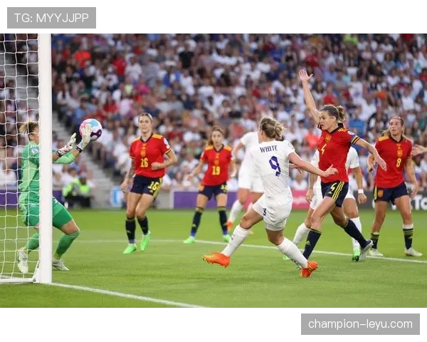 西班牙女足逆转取胜，豪取连胜强势晋级欧洲杯淘汰赛