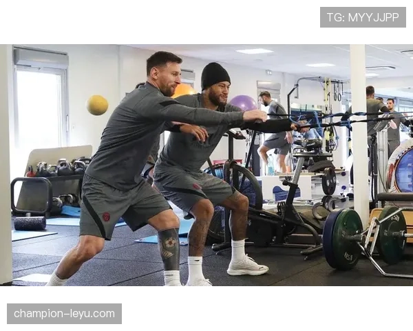 罗德里训练专注度拉满，状态回暖全力备战关键战