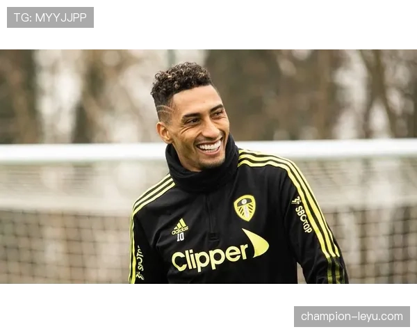 拉菲尼亚维多利亚首秀 拉菲尼亚维多利亚首秀