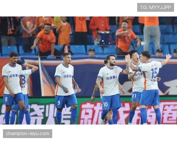 山东泰山阵容老化,球队阵容结构调整面临压力,对赛季走势形成制约 山东泰山阵容老化,球队阵容结构调整面临压力,对赛季走势形成制约