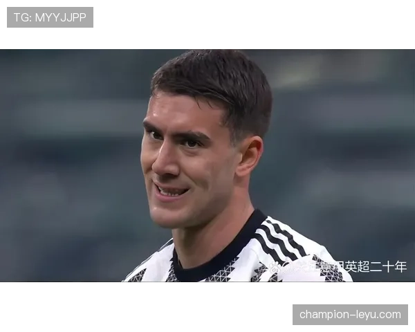 弗拉霍维奇 vs 凯恩：传统中锋与全能前锋的战术角色对比