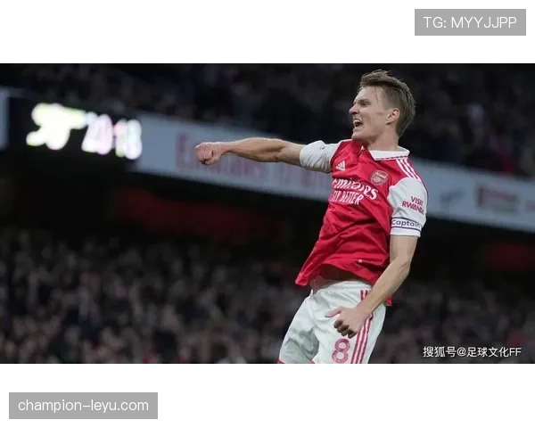 德容 vs 厄德高:中场创造力结构差异 德容 vs 厄德高:中场创造力结构差异